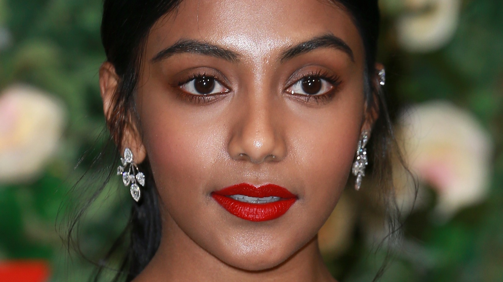 How To Replicate Charithra Chandran's Makeup Routine For A Fun Night Out