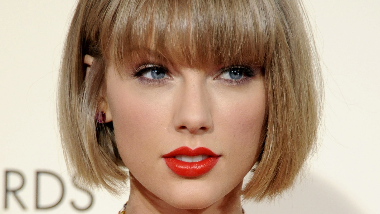 nyheder Medarbejder Aja How To Replicate Taylor Swift's Makeup Routine
