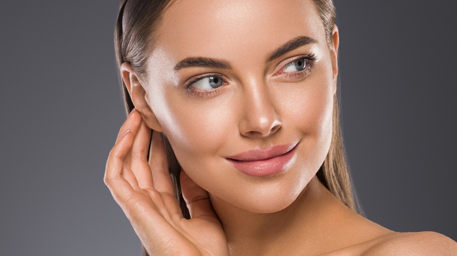 How To Replicate The Viral Shower Makeup Look