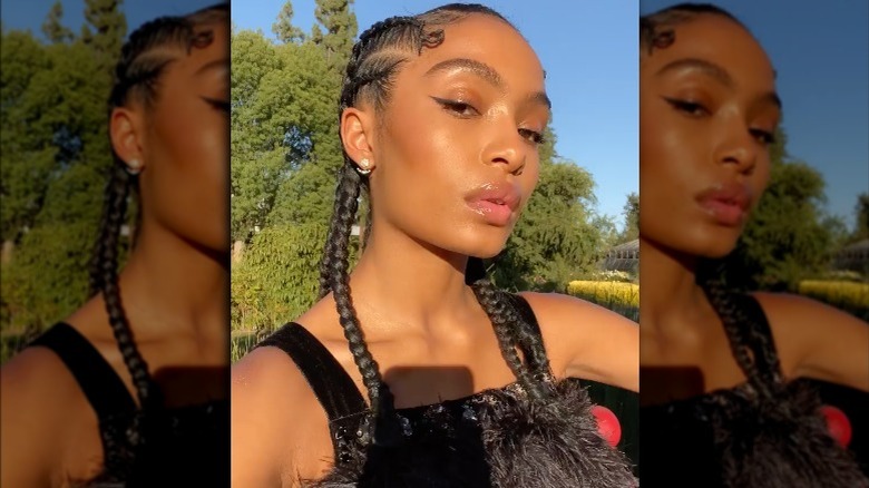 Yara Shahidi showing off her Emmys makeup look