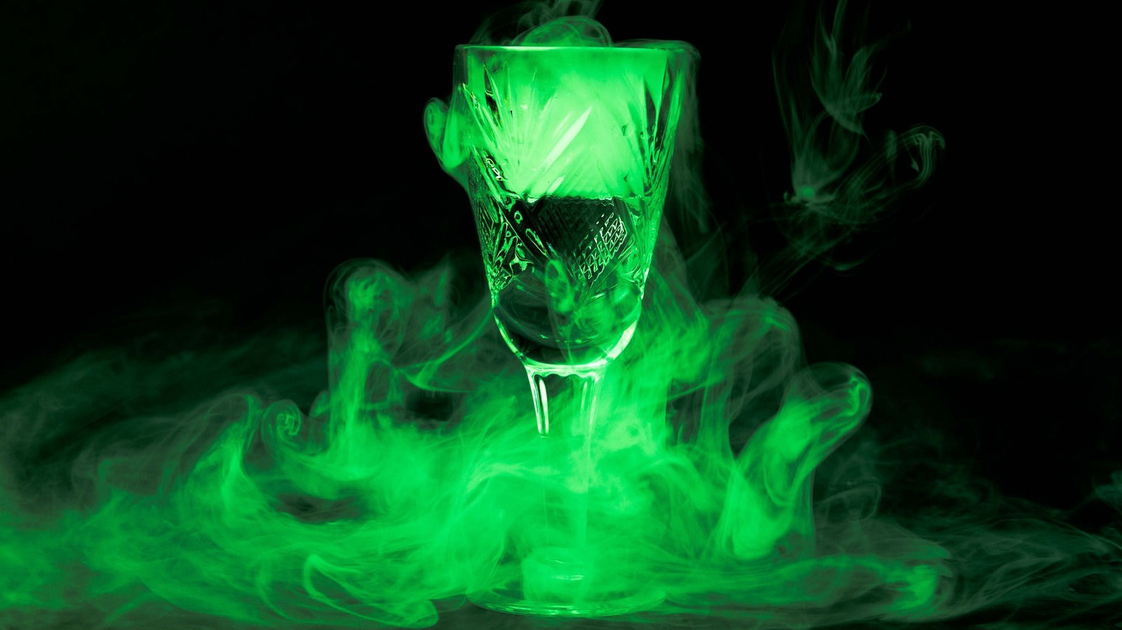 How To Safely Use Dry Ice In Your Halloween Cocktails