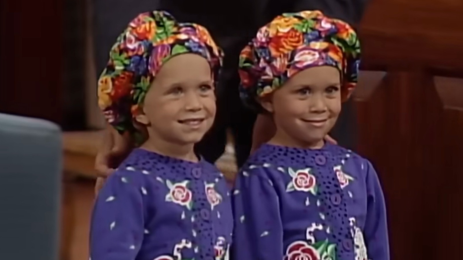 <a href="https://www.thelist.com/2209623/how-to-spot-difference-between-mary-kate-ashley-olsen-on-full-house/" target="_blank">How To Spot The Difference Between Mary-Kate & Ashley Olsen On Full House</a>