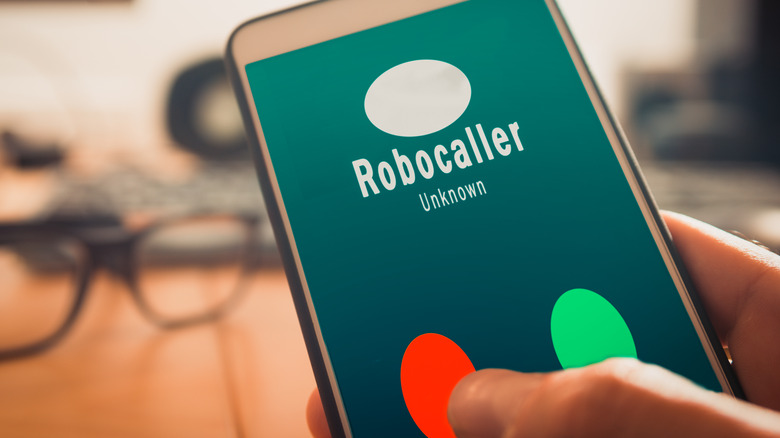 Phone identifies a robocaller