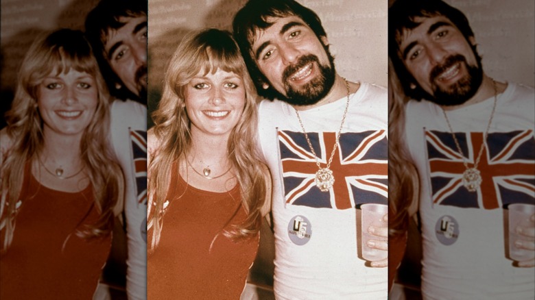 Twiggy smiling with Keith Moon
