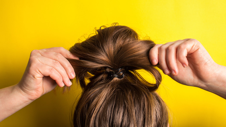 messy bun