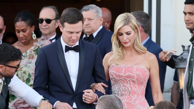 Jared Kushner and Ivanka Trump walking arm-in-arm to Lauren Sánchez Bezos and Jeff Bezos' wedding
