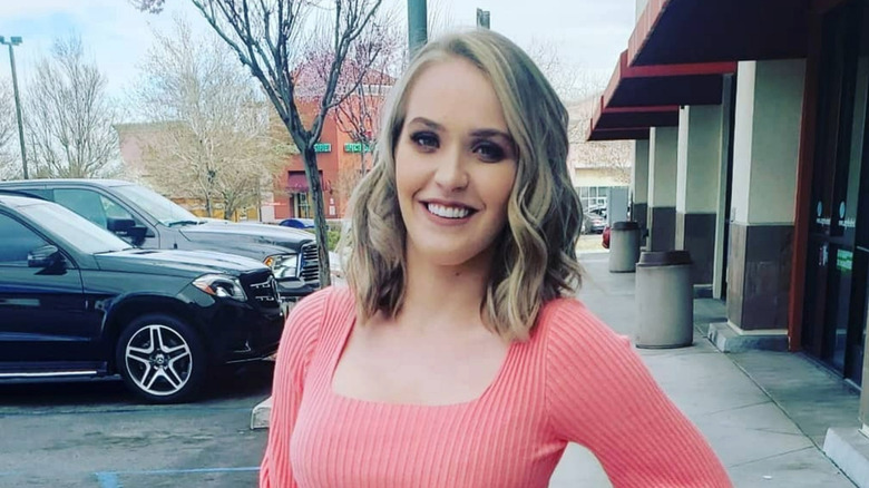  Anna Cardwell posing outside