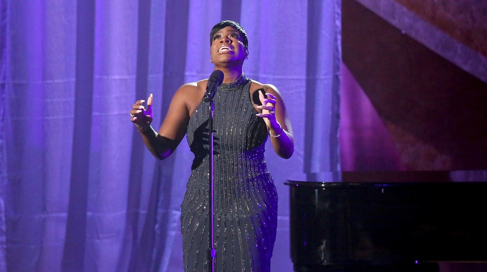 Fantasia Barrino performing