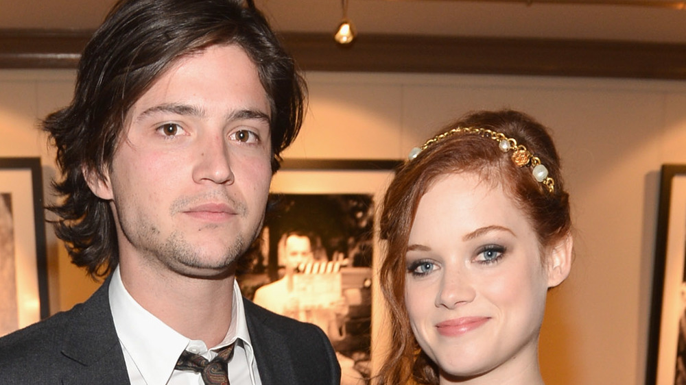 Jane Levy, Thomas McDonell posing