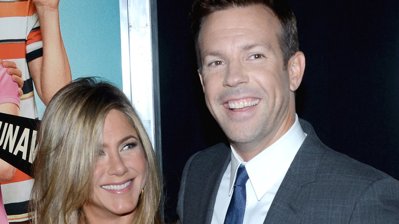 Jennifer Aniston and Jason Sudeikis on the red carpet