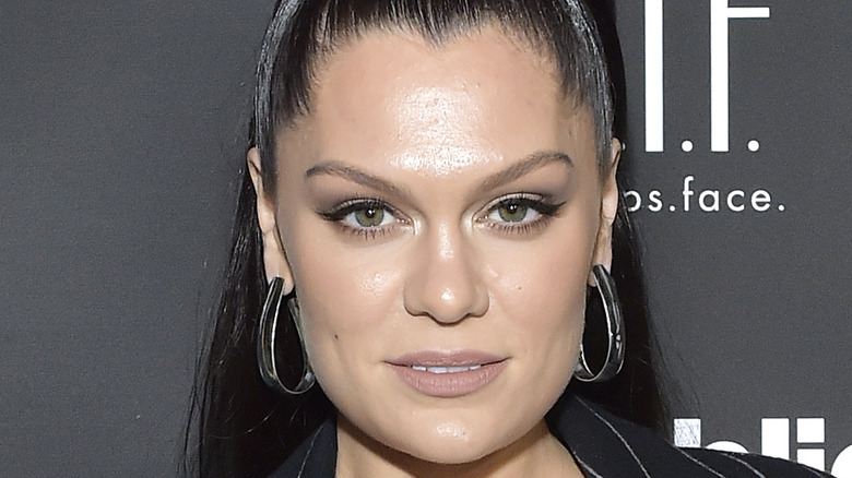 Jessie J poses on the red carpet