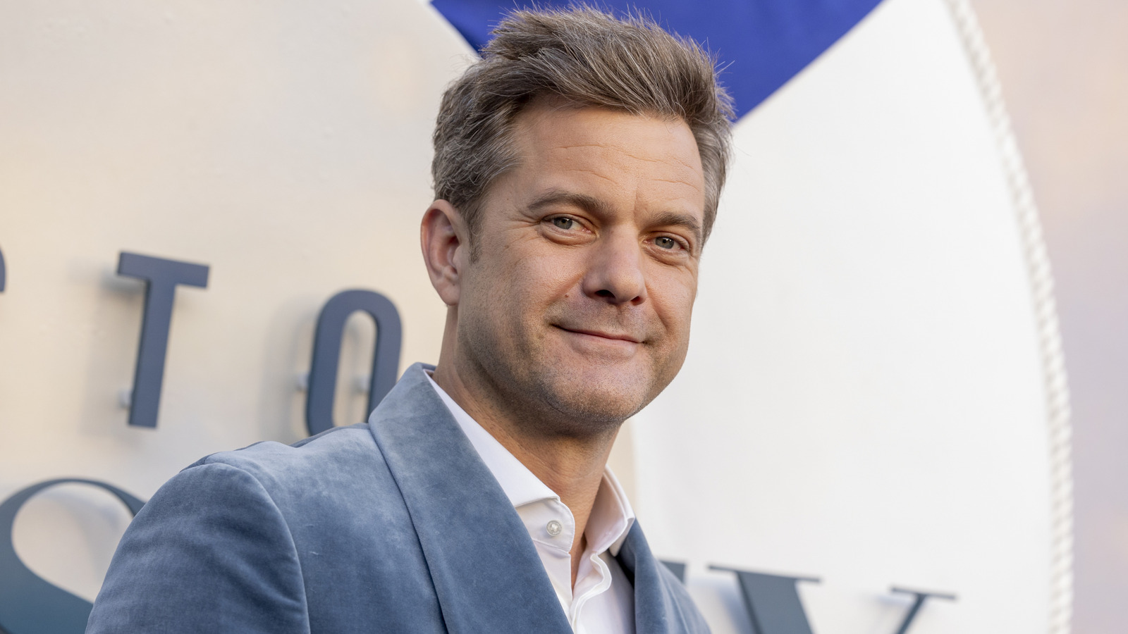 Joshua Jackson And Simone Ashley: Their Nyc Summer Romance Is Heartwarming - y7b631f
