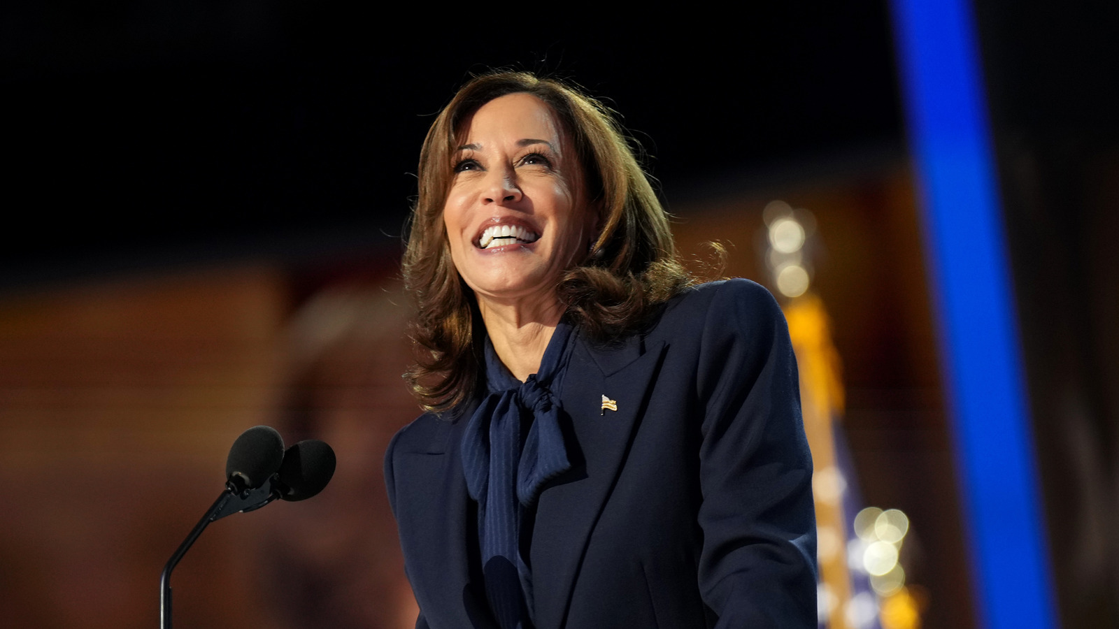 <a href="https://www.thelist.com/1729953/kamala-harris-hillary-clinton-friendship/" target="_blank">Inside Kamala Harris & Hillary Clinton’s Friendship</a>