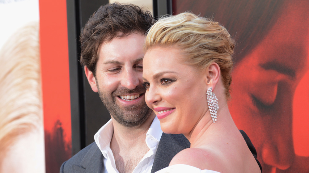 Katherine Heigl and Josh Kelley pose