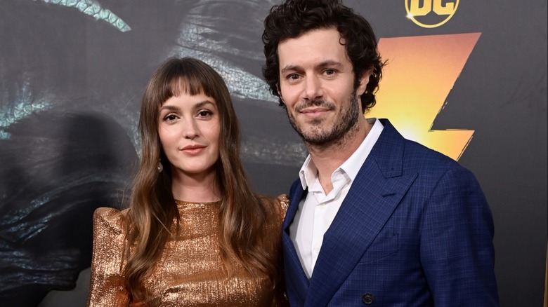 Leighton Meester and Adam Brody posing