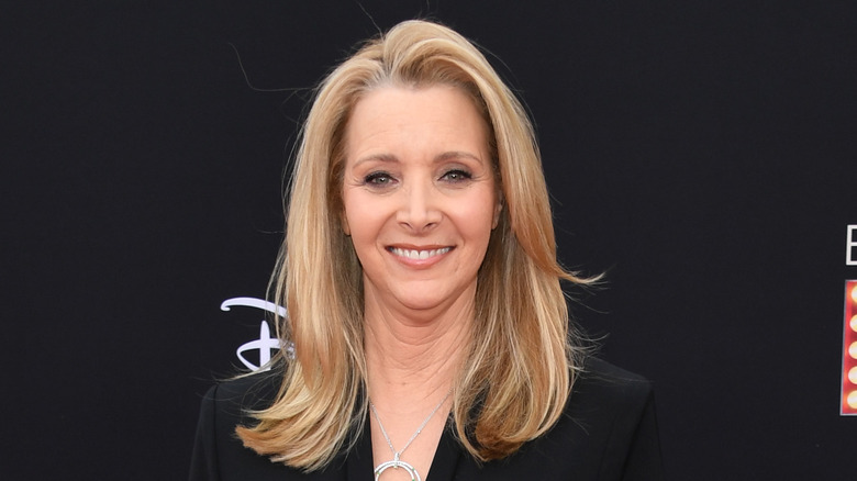 Lisa Kudrow on the red carpet. 