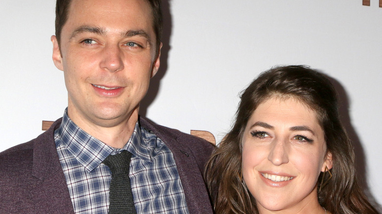 Mayim Bialik and Jim Parsons at event