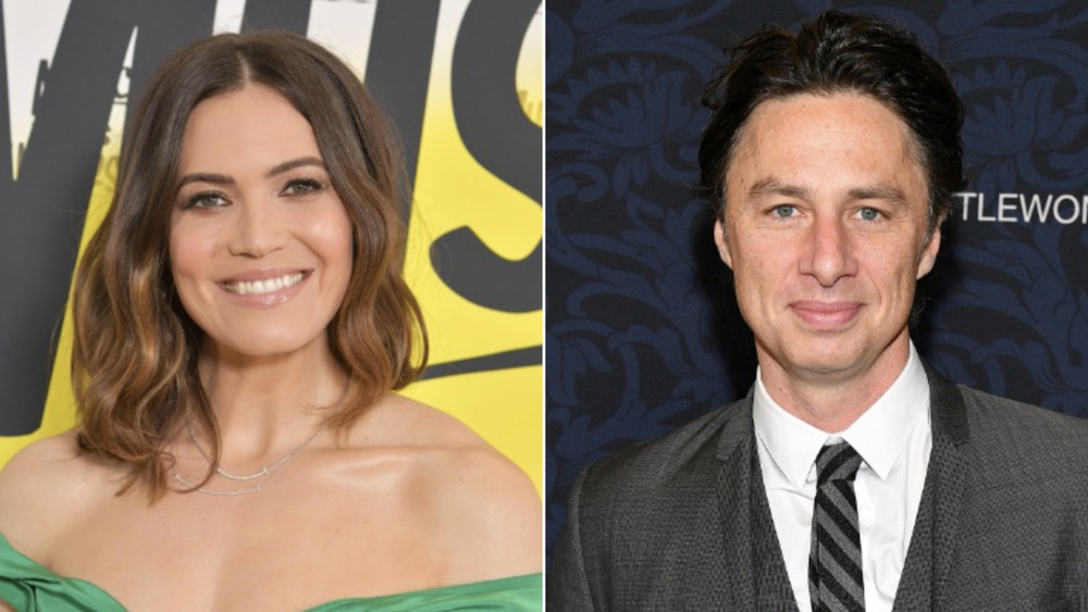 Mandy Moore and Zach Braff smiling