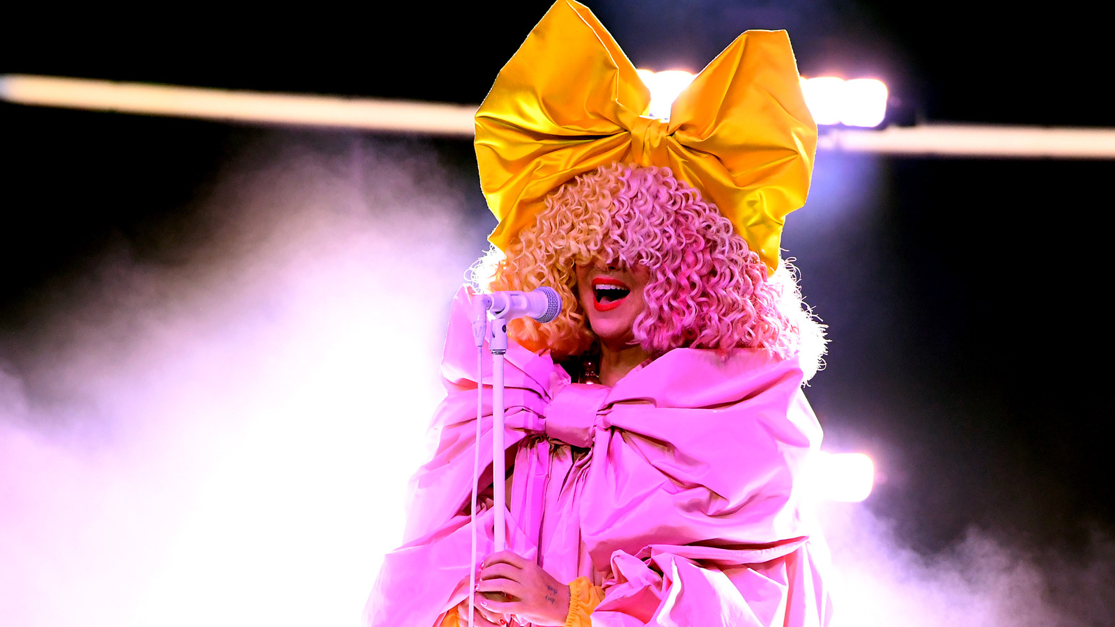 Inside’s Sia’s Relationship With Shia LaBeouf