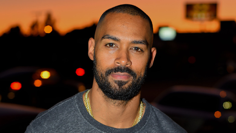 Lamon Archey posing