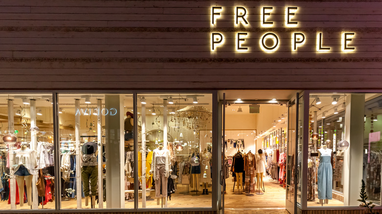 Free People storefront