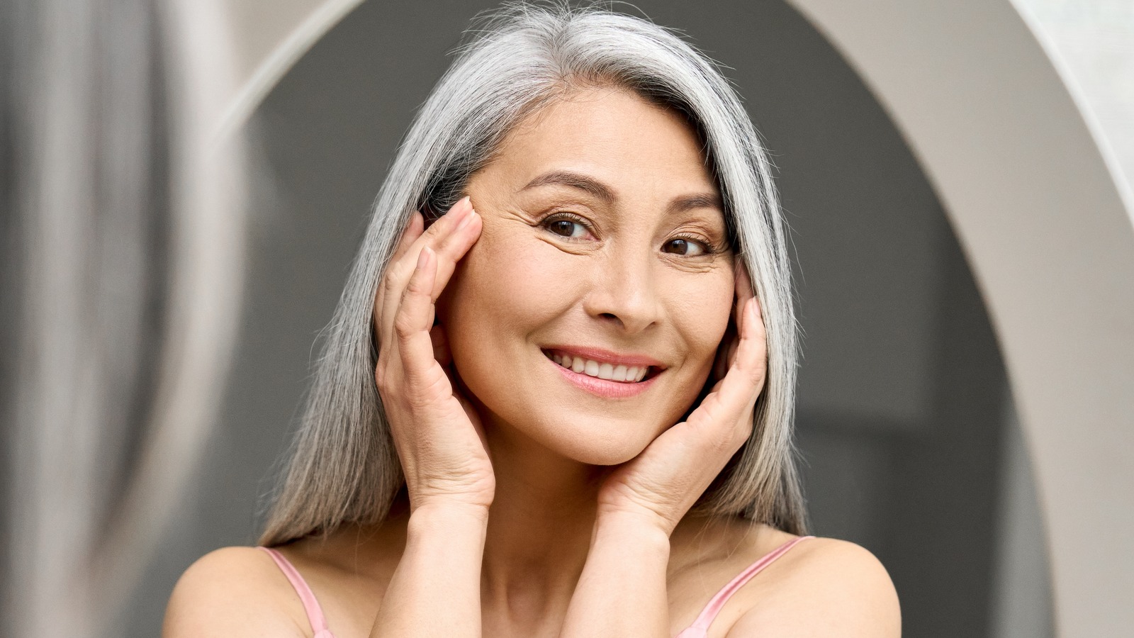 Is It Safe To Layer Hyaluronic Acid And Retinol?