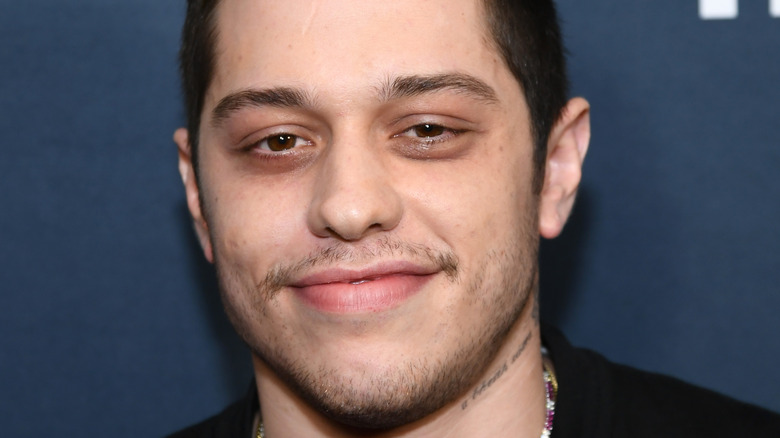 Pete Davidson posing