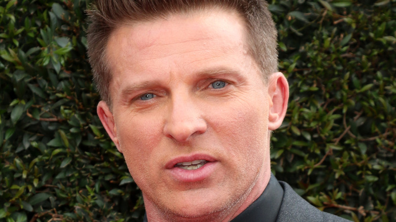 Steve Burton posing