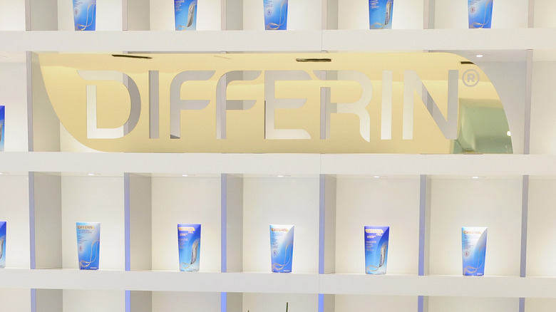 Differin logo with gel products