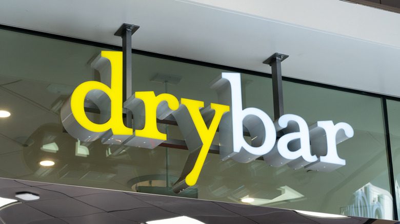 Exterior shot of Drybar location