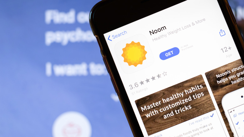 phone with noom app with reviews