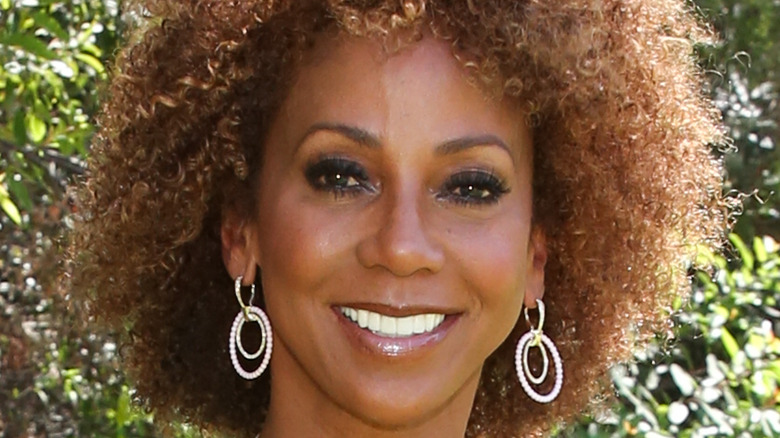 Holly Robinson Peete smiling