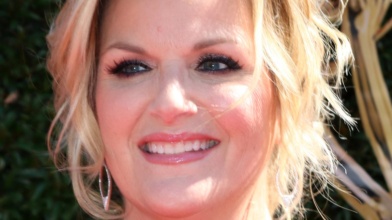 Trisha Yearwood poses on the red carpet