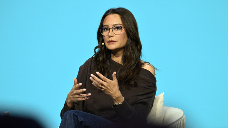 Emma Heming Willis sitting and talking.