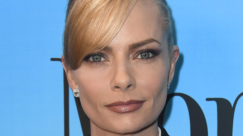 Jaime Pressly posing