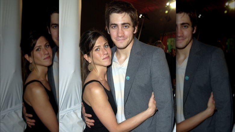 Jake Gyllenhaal and Jennifer Aniston posing 