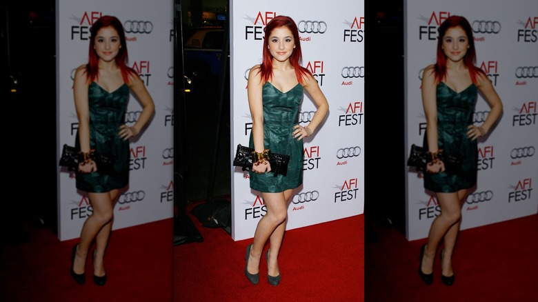 Ariana Grande on the red carpet of "Fantastic Mr. Fox" premiere in October 2009