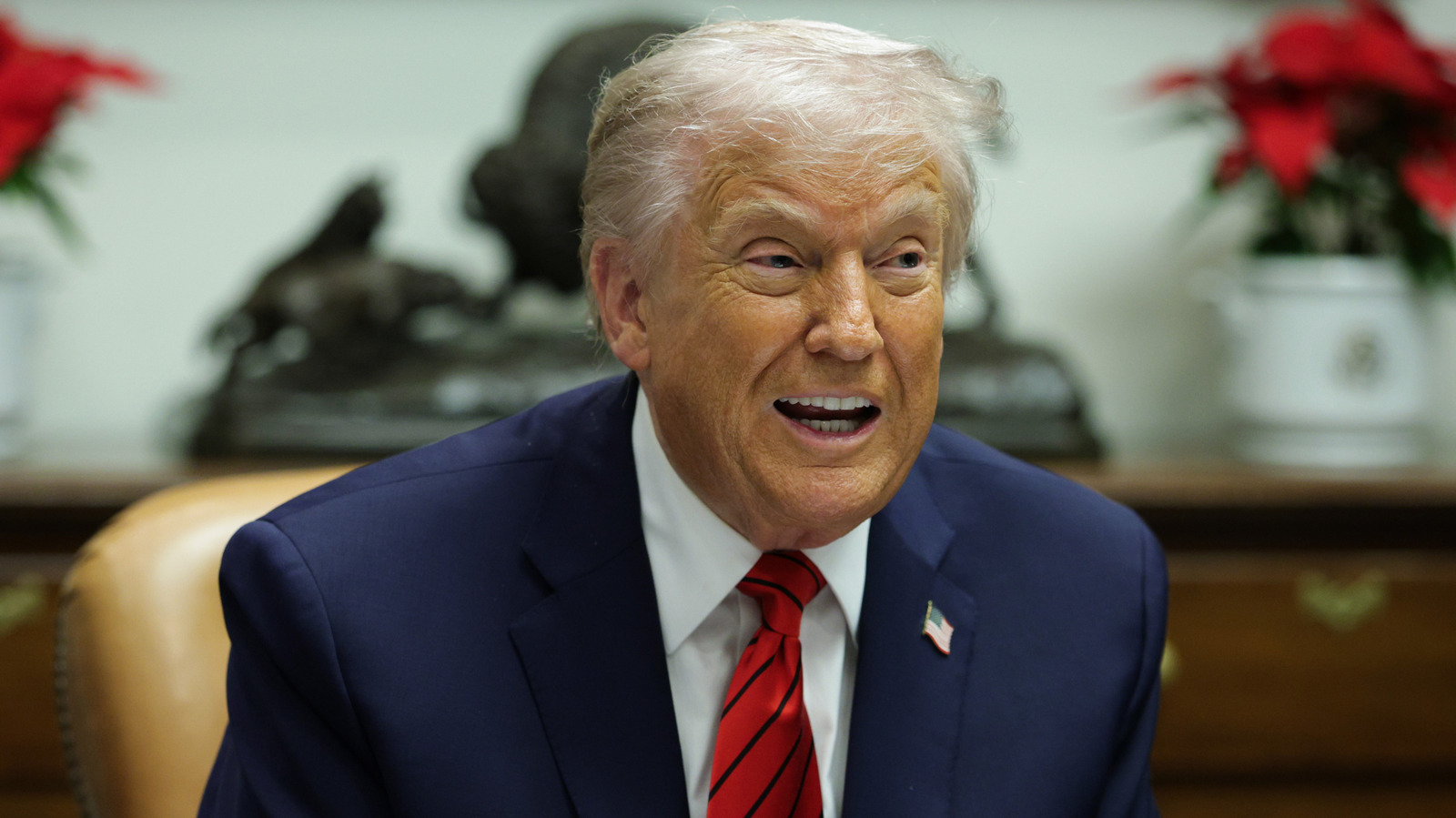 ドナルド・トランプの不快な写真、夜になるとメイクがさらに悪くなることが証明される