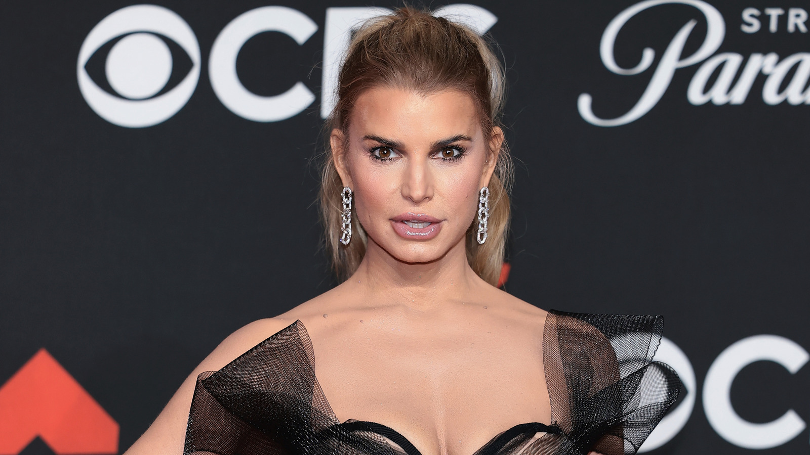 Jarring Photos Of Jessica Simpson That Make Us Miss Her Pre-Plastic Surgery Face