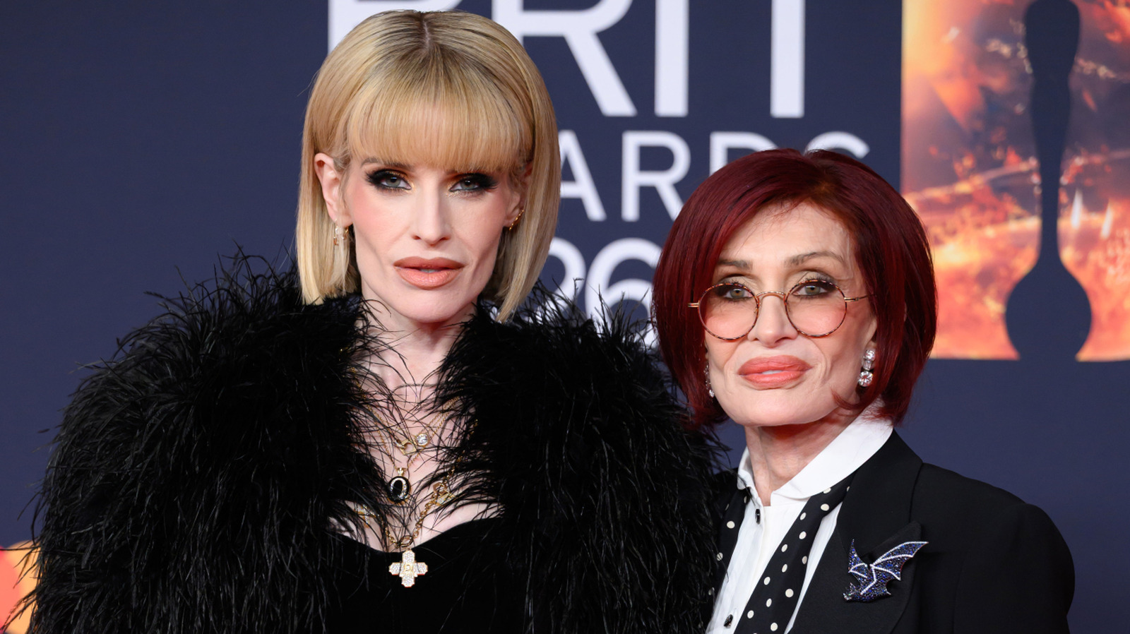 Jarring Video Of Sharon & Kelly Osbourne Shows How Drastically They've Aged (& Fans Blame Ozempic)