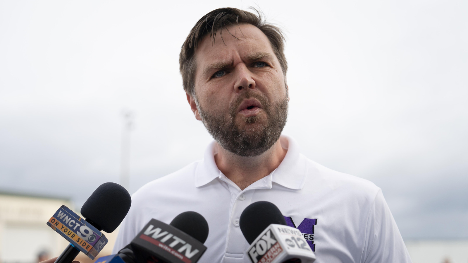 <a href="https://www.thelist.com/2029055/jd-vance-motorcade-crash-incident-explained/" target="_blank">JD Vance Gets Torn To Shreds Over Motorcade Crash & It Isn’t Helping His Soured Reputation</a>