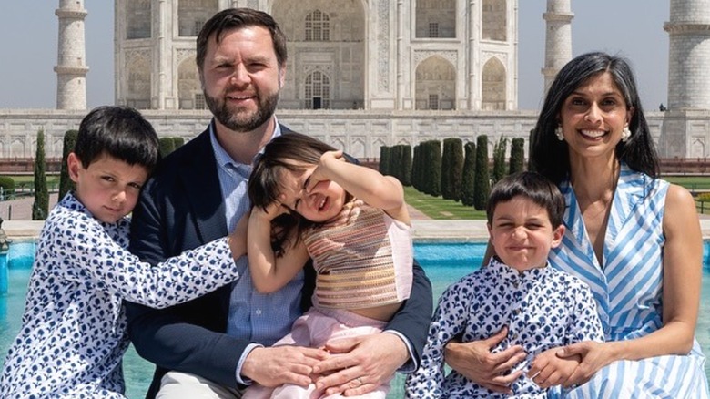Vance family in front of Taj Mahal