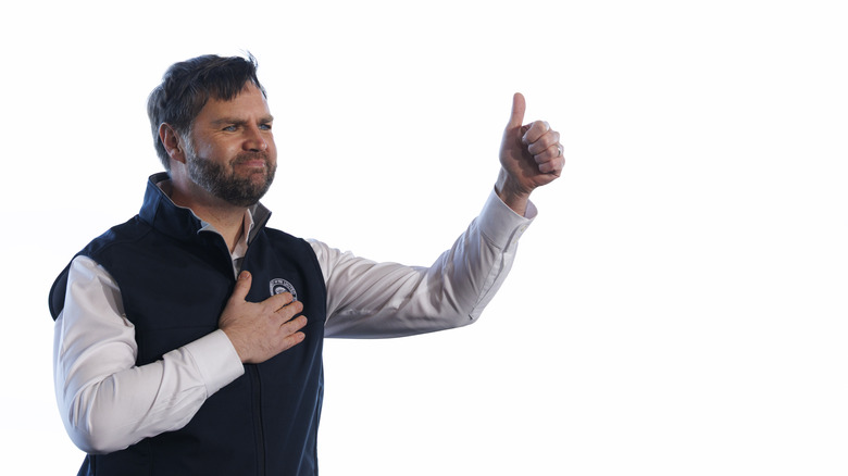 JD Vance giving a thumbs up