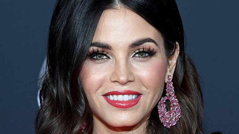 Jenna Dewan poses on the red carpet.