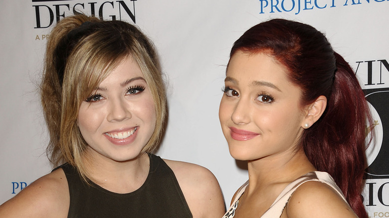Jennette McCurdy and Ariana Grande at a gala in 2011
