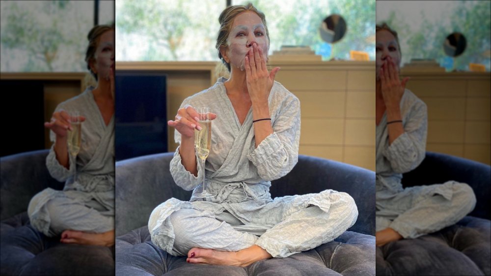 Jennifer Aniston getting ready for the 2020 Emmys