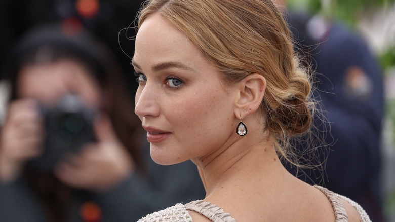 Jennifer Lawrence talks love life, politics in new interviews