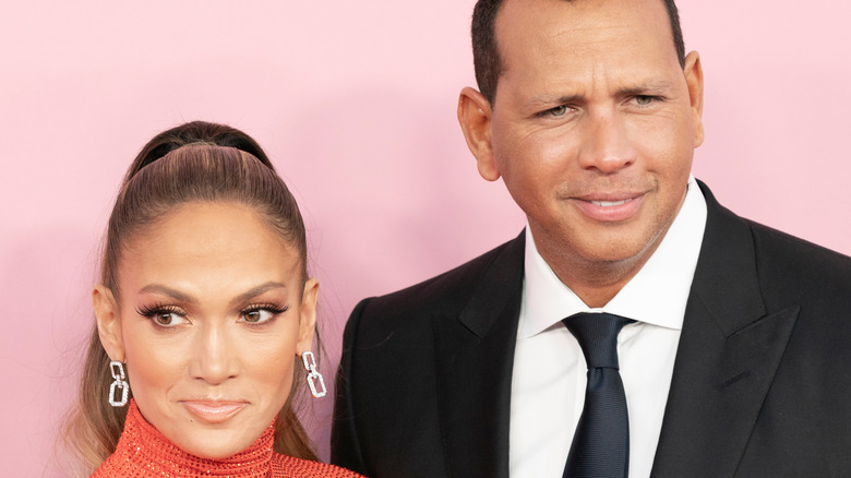 Jennifer Lopez, Alex Rodriguez posing