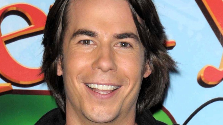 Jerry Trainor posing at event