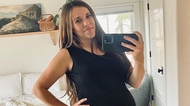 Jessa Duggar Seewald pregnancy selfie